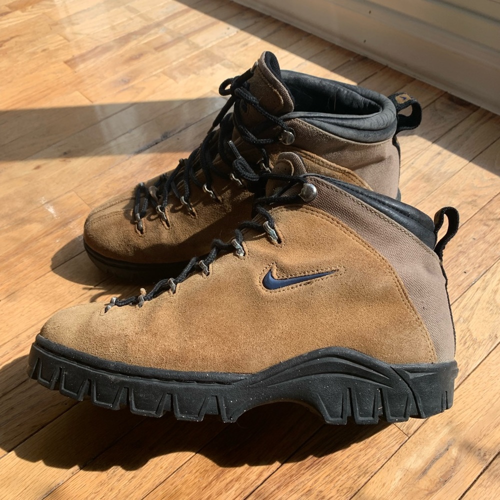 Vintage 90s NIKE ACG Trail Compound hiking shoes Woman’s Size 9 EUR 40.5